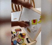 Magnetic Puzzle Drawing Board 🎨