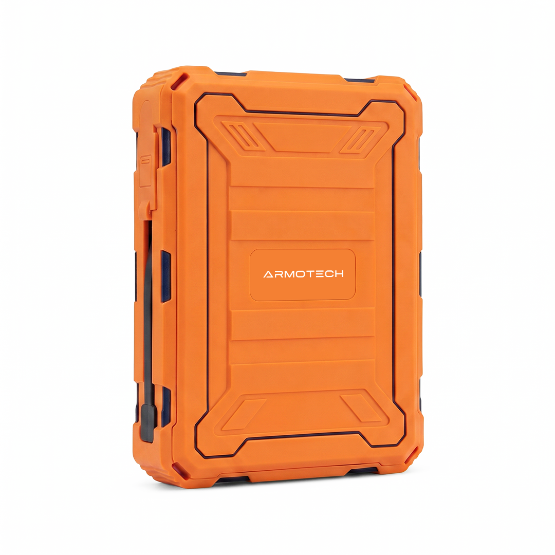 Outlast Power Bank Bundle.