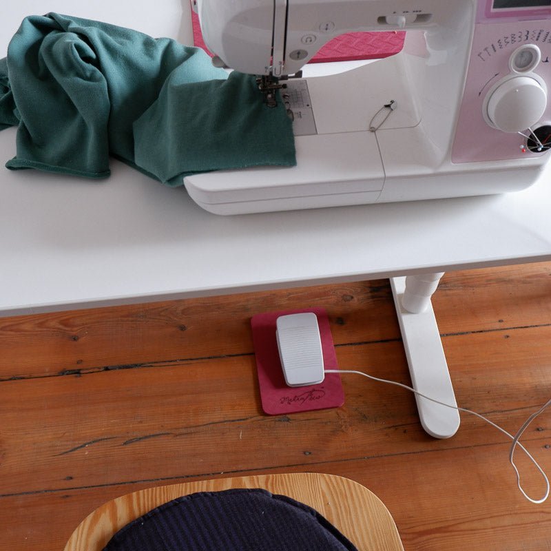 Sewing Machine Pedal Mat & Marking Pen Bundle - 3 Each